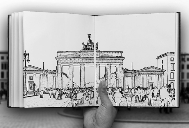 Brandenburgas vārti Berlīnē vairākas desmitgades bija sadalītās Vācijas simbols. «Pēc mūra» vācu literatūrā parādījās centieni atainot atšķirīgo Rietumu un Austrumu uztverē