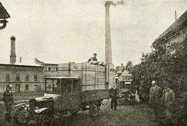 Skats bijušā Mindela, tobrīd Kontinenta fabrikas pagalmā pagājušā gadsimta 20. gadu sākumā
