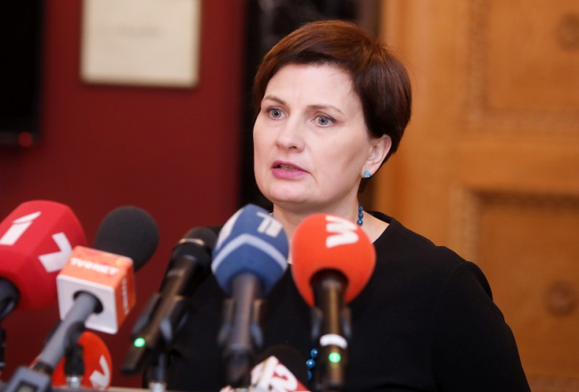 Veselības ministre Ilze Viņķele piedalās preses konference pēc valdības ārkārtas sēdes saistībā ar Covid-19 vīrusa izplatību Latvijā. Foto: Ieva Leiniša, LETA