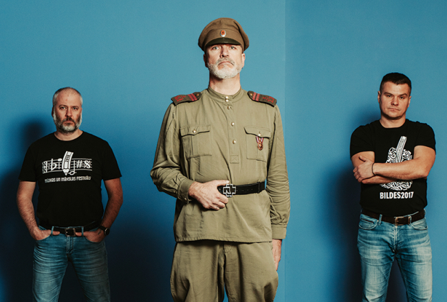 Daļa no grupas Urbix: bundzinieks Juris Šenbergs, solists Normunds Štefenhagens un taustiņinstrumentālists Egīls Krūmiņš.
Foto — Lauris Aizupietis