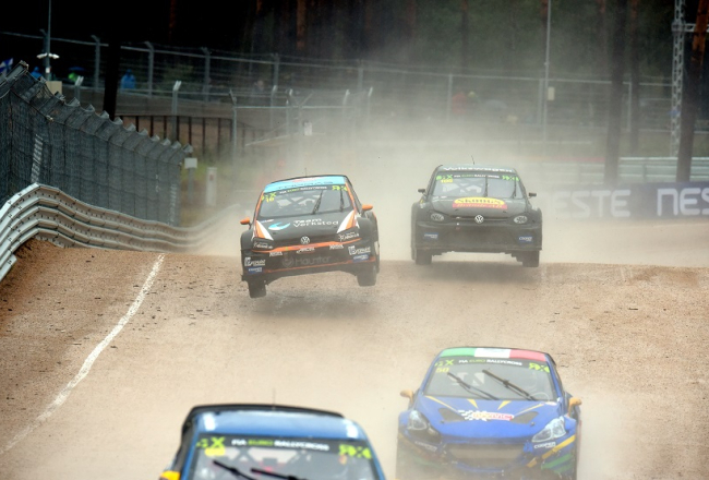 Auto Biķernieku trasē. Foto - Edijs Pālens, LETA