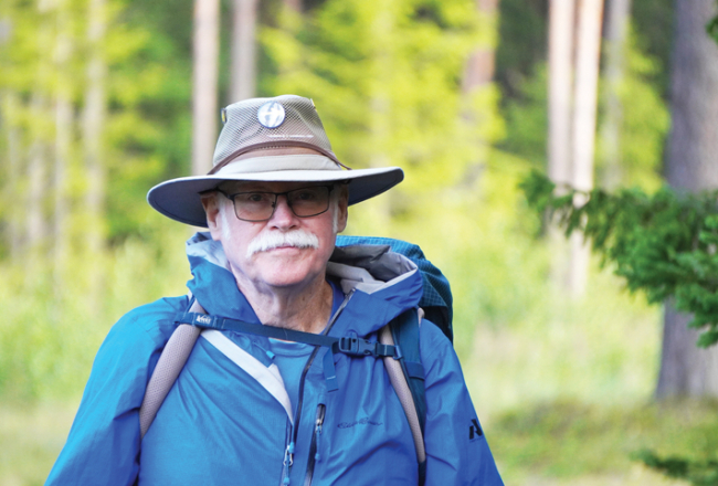 Jūlija vidū Džons sāka ceļu no Tallinas, šobrīd šķērso Latviju, un viņa gājiens noslēgsies Kauņā.
Foto — Zane Eniņa