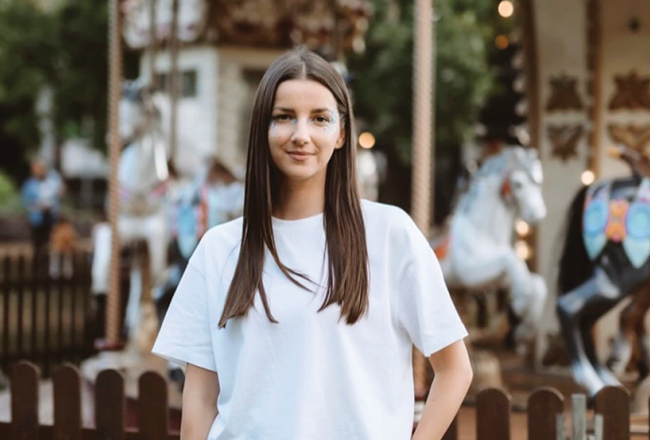 Aleksandra Ačkasova ar prieku apmeklē pasākumus, kurus lietotnē Joiner App organizē citi, bet viņa labprāt organizē arī savējos. Nesen viņa aicināja cilvēkus uz kopēju kafijas dzeršanu Kalnciema kvartālā.
Foto no personīgā arhīva