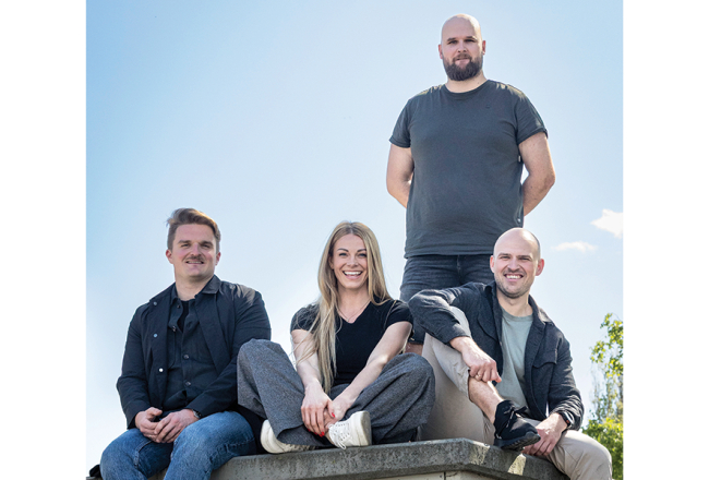 ENGYcell dibinātāji Kristiāns Karlsons, Egija Gailuma, Jevgēnijs
Zaremba un Kristaps Vasiļjevs.
