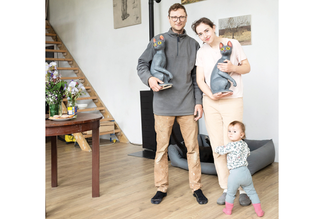 Kristaps, Monta un Anna.