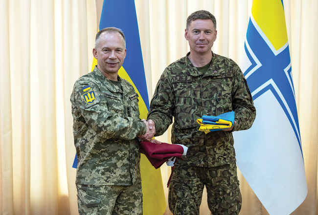 Tikšanās ar Ukrainas Bruņoto spēku komandieri Oleksandru Sirski. Foto — Ukrainas Bruņoto spēku kaujas kamera