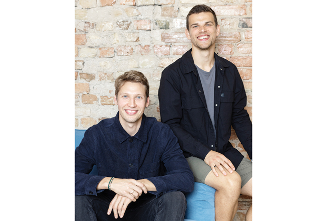 Jaunie uzņēmēji Emīls Senkans, Toms Bergans-Berģis, BookGenie.io.
