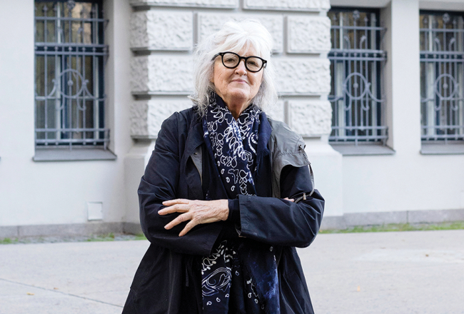 Vija Celmiņa.