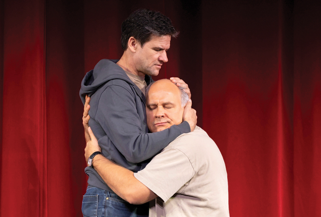 Vilis Daudziņš (no kreisās) un Andris Keišs.