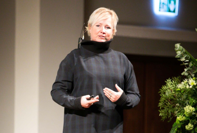 Ivonne Linnstade (Yvonne Lindstad). Publicitātes foto.