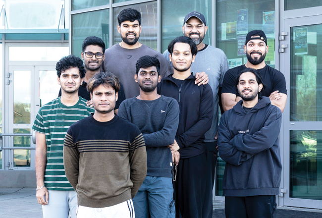 Kriketa klubs Wolf Pack cīnījās entuziastu izveidotās vietējās federācijas šā gada sezonas finālā.