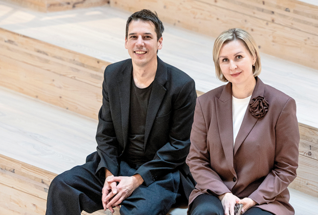 Arhitekts Miķelis Putrāms un bērnudārza direktore Jūlija Ivanova bērnudārza tapšanā pārvarējuši daudzus šķēršļus.