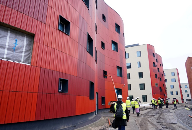 Paula Stradiņa klīniskās universitātes slimnīcas A2 korpusa būvdarbi. Foto - Ieva Leiniša, LETA