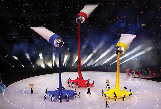 «Kad no tūbiņām lija trīs krāsas, tas man bija viens no mīļākajiem brīžiem ceremonijā. Tīrs, vienkāršs risinājums bez liekiem sarežģījumiem,» spriež Mārtiņš Eihe.