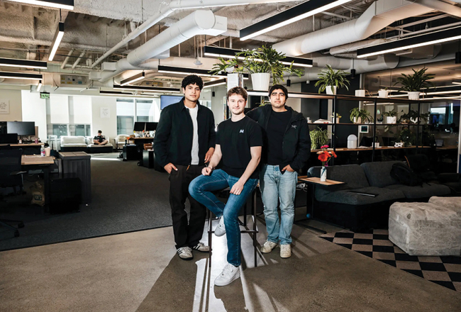 Mercor dibinātāji: Adaršs Hiremaths (no kreisās),  Brendans Fūdijs un Sūrjs Midhs.