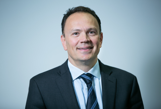 Adrians van den Hovens. Publicitātes attēls.