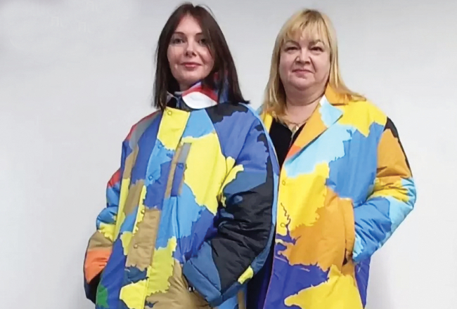 Starptautiskā Paraolimpiskā komiteja aizliegusi Ukrainas komandai Milānas—Kortīnas ziemas spēlēs vilkt oficiālos tērpus, uz kuriem attēlota Ukrainas karte tās starptautiski atzītajās robežās, jo tie esot «politiski motivēti». Tajā pašā laikā komiteja atļāvusi sešiem sportistiem no Krievijas un Baltkrievijas šajās paraolimpiskajās spēlēs startēt zem saviem nacionālajiem karogiem, kas bija liegts kopš Krimas aneksijas 2014. gadā.