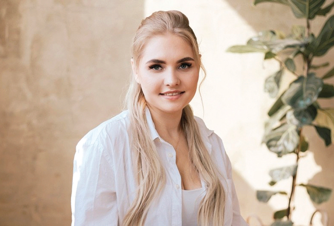 Uztura speciāliste Valērija Orlova par sarunbotiem: «Rekomendācijas nav individuāli piemērotas katram pacientam. Tās ir vispārīgas, turklāt cilvēki parasti nestāsta mākslīgā intelekta rīkiem par papildu hroniskām slimībām.» Publicitātes foto