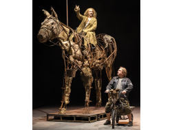 Dons Kihots (Kaspars Znotiņš) un Sančo Pansa (Gundars Āboliņš),