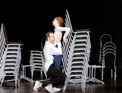 Ne kaislība, bet līdzatkarība piesien Elzas Rūtas Jordānes Kristīni pie neatgriezeniski salauztā Edgara, kādu spēlē Kārlis Reijers.