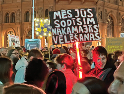 Protesta demonstrācija pagājušā gada 6. novembrī Doma laukumā.