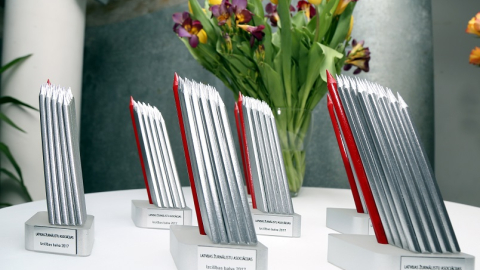 Latvijas Žurnālistu asociācijas "Izcilības balvas". Foto: Edijs Pālens, LETA