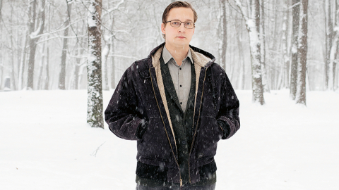 Ivars Šteinbergs: «Reizēm atpūšos no lasīšanas lasot.»
Foto — Kristīne Madjare