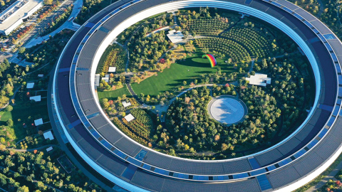 Apple galvenais birojs uz rietumiem no Sanhosē