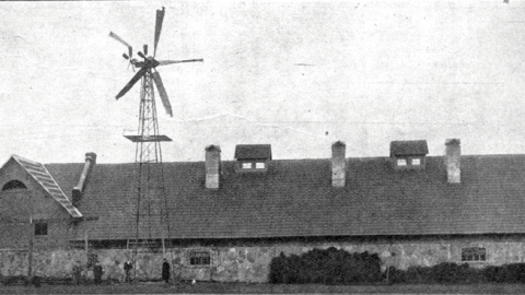 Viens no pirmajiem vēja ģeneratoru 1924. gadā iegādājās vairāku Latvijas valdību ministrs Arturs Alberings
