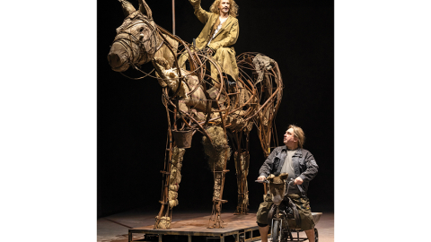 Dons Kihots (Kaspars Znotiņš) un Sančo Pansa (Gundars Āboliņš),