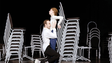 Ne kaislība, bet līdzatkarība piesien Elzas Rūtas Jordānes Kristīni pie neatgriezeniski salauztā Edgara, kādu spēlē Kārlis Reijers.