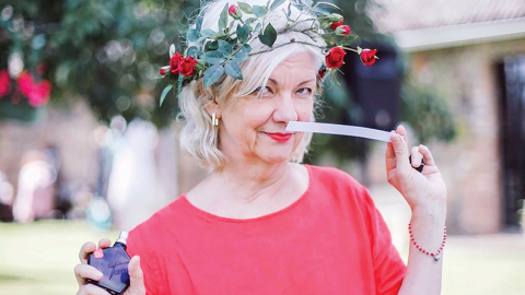 Marika Rozenberga zināšanās par smaržām dalās ne tikai pašas veidotā blogā un Instagram profilā, bet arī dažādās meistarklasēs. Foto — Sandra Garanča