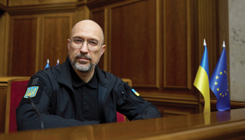 Bijušais Ukrainas valdības vadītājs, tagad aizsardzības ministra amatā ieceltais Deniss Šmihaļs.