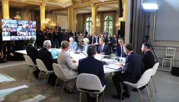 Labas gribas koalīcijas apspriede Elizejas pilī Parīzē 4. septembrī. Daudzu valstu līderi tajā piedalījās virtuāli.