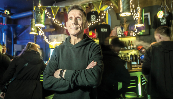 «Es nejūtu misiju tajā, ko daru. Daru to savam priekam,» saka Depo īpašnieks Guntis Vanags.