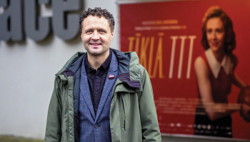 Dzintars Dreibergs, studijas Kultfilma vadītājs.