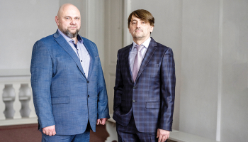 Juris Vīksna (no kreisās) un Andris Varaksins, SIA AJV Grupa īpašnieki.