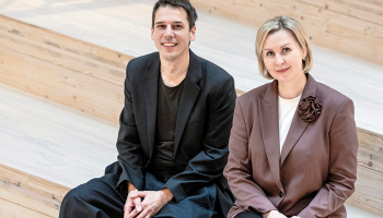 Arhitekts Miķelis Putrāms un bērnudārza direktore Jūlija Ivanova bērnudārza tapšanā pārvarējuši daudzus šķēršļus.