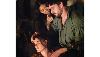 Režisore Hloja Žao ar filmas galveno lomu atveidotājiem — Džesiju Bakliju un Polu Meskalu. Publicitātes foto