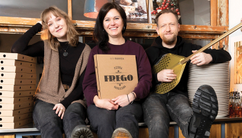 Jaunie uzņēmēji: Elizabete, Karīna un Jānis Frišfeldi, Frego Pizza .