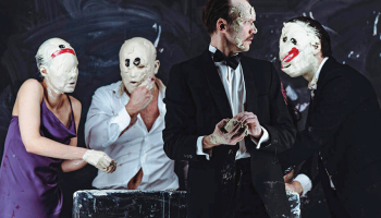 Galvenā varoņa Frenka lomā Arturs Krūzkops (priekšplānā).