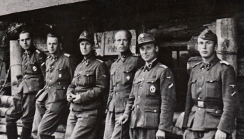 Latviešu leģiona 15. divīzijas 34. kājnieku pulka virsnieku grupa Bardovo apkārtnē Krievijā 1944. gada aprīlī