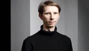 Jonass Sildre: Mēs parasti sēdējām pie galda, es viņiem rādīju, kas man ir gatavs, viņi [Perts un viņa sieva] komentēja, vai tas, ko esmu izveidojis, atbilst patiesībai.