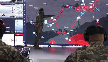 Platforma Delta ļauj reālajā laikā pārredzēt kaujas lauku, plānot operācijas un vienībām apmainīties ar datiem, apvienojot dažādus kara elementus kopējā vadības sistēmā. Foto — Ukrainas Bruņotie spēki