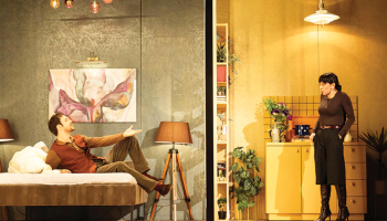 Jekaterinai Frolovai Emmas lomā ir visgrūtākā situācija — viņa ir kā spogulis savas dzīves vīriešiem, arī Maksima Busela impulsīvajam Džerijam.