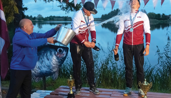 Vicečempionu sirsnīgā sagaidīšana Vērgalē. Foto — Ģirts Gertsons