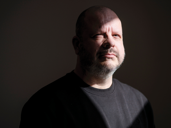 Kajs Alhanens.