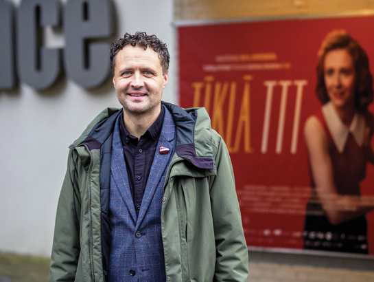 Dzintars Dreibergs, studijas Kultfilma vadītājs.