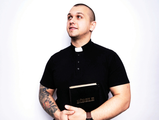 Ienākot policijā, Mārtiņu pārsteidza sirsnība un tas, ka kapelāns šeit patiešām bija gaidīts. Šis amats Valsts policijā ir jauns.