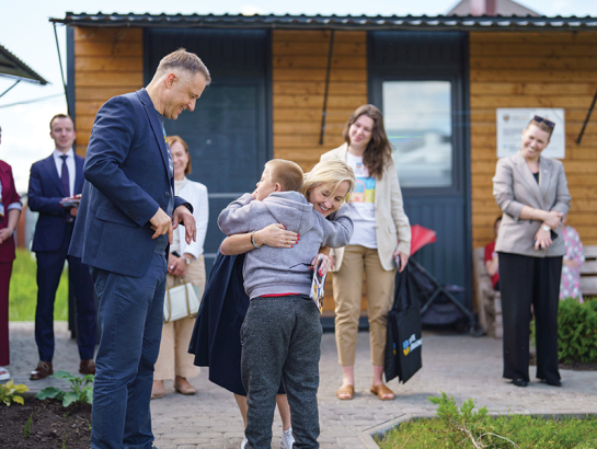 Jau 2023. gadā Save Ukraine atklāja pirmo moduļu māju ciematu, kur no Krievijas atgūtie bērni kopā ar ģimenēm var palikt, lai saņemtu rehabilitāciju